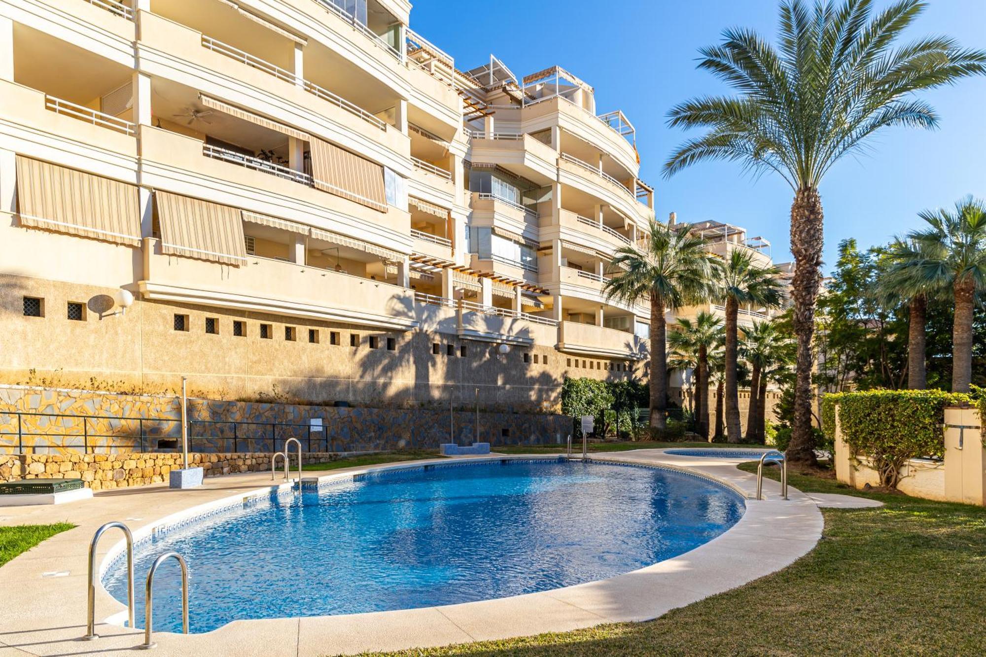 Holidays2Nueva Torrequebrada 2 Bedrooms And 2 Bathrooms, Terrace, Community Pool And Garage Benalmádena Dış mekan fotoğraf