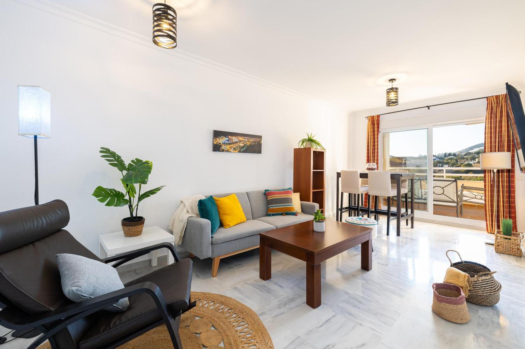 Holidays2Nueva Torrequebrada 2 Bedrooms And 2 Bathrooms, Terrace, Community Pool And Garage Benalmádena Dış mekan fotoğraf